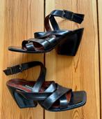 Bally Designer Sandalen - Zwart leer met hak - maat 38, Zwart, Zo goed als nieuw, Sandalen of Muiltjes, Ophalen of Verzenden