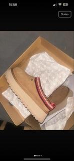 Nieuwe UGG Tasman, Ophalen of Verzenden, Nieuw, Bruin, Pantoffels of Sloffen