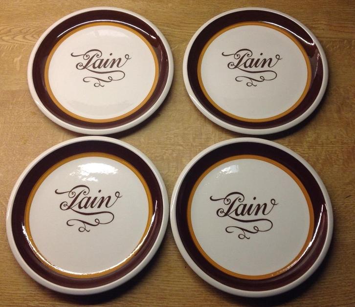 Boch La Louvière Belgium Fermette bordjes Pain ontbijtbord, Huis en Inrichting, Keuken | Servies, Gebruikt, Bord(en), Overige stijlen