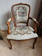 Geborduurde fauteuil met bloemmotief, Antiek en Kunst, Ophalen of Verzenden
