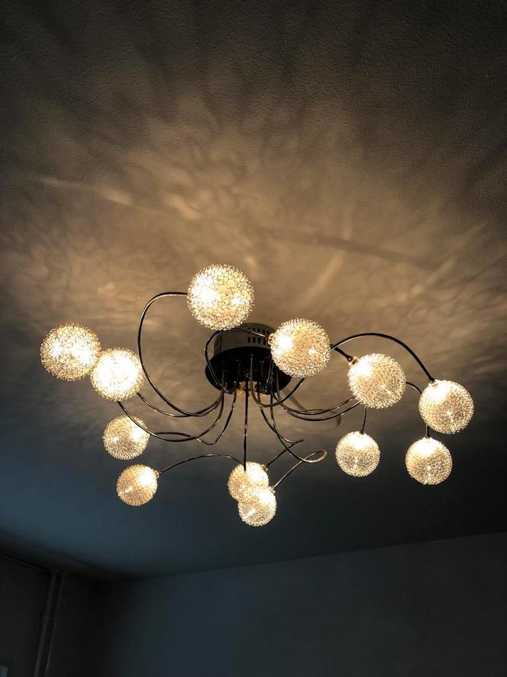 Moderne plafondlamp 12 glazen bolletjes – dimbaar – chroom, Huis en Inrichting, Lampen | Plafondlampen, Zo goed als nieuw, Metaal