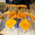 Vier (4) vintage houten eettafelstoelen, Ophalen, Gebruikt, Bruin, Vier