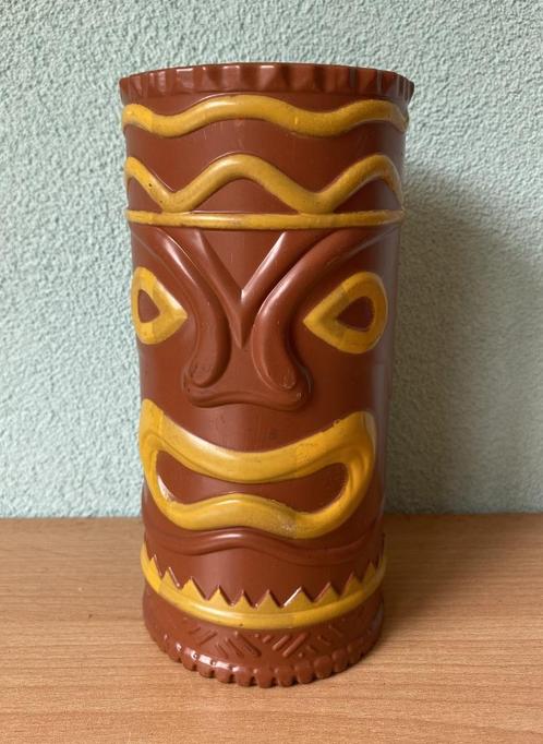 TIKI Hawaii CUP Totem Beker of bloemenvaas Bruin kunststof, Huis en Inrichting, Keuken | Servies, Nieuw, Overige typen, Overige stijlen