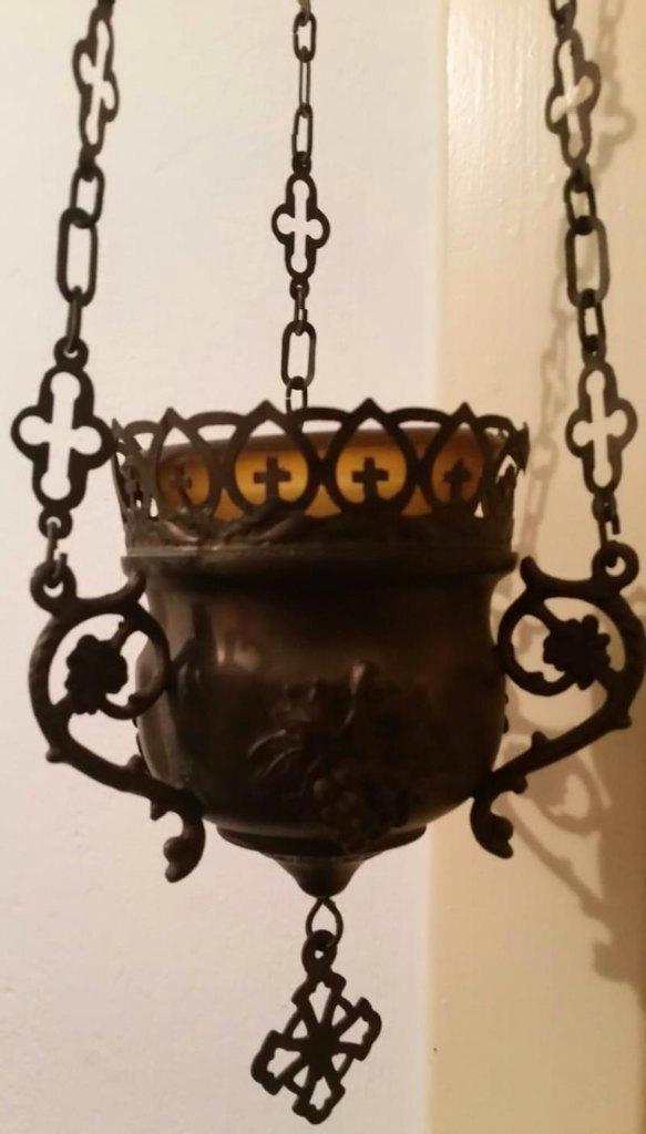 Antiek koper godslampje met druifjes en geel glaasje, Antiek en Kunst, Antiek | Religie, Ophalen of Verzenden