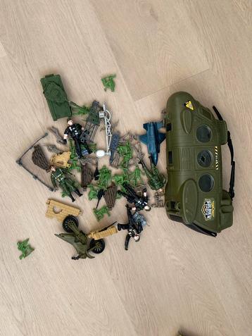 Speelgoed Soldaten Set beschikbaar voor biedingen