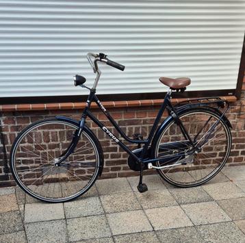 Te-koop aangeboden super fijne hippe damesfiets Ladies bike  beschikbaar voor biedingen