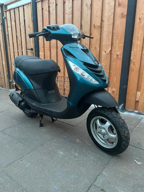 Zip 2 takt 2005, Fietsen en Brommers, Snorfietsen en Snorscooters, Zo goed als nieuw, Piaggio, Tweetakt, Ophalen