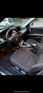 BMW 3-Serie 2.0 I 318 105KW 2009 Zwart, Auto's, 65 €/maand, Achterwielaandrijving, Zwart, Origineel Nederlands