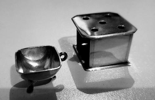 Antiek zilveren VOETSTOOF+TEST als miniatuur, Antiek en Kunst, Antiek | Goud en Zilver, Zilver, Ophalen of Verzenden