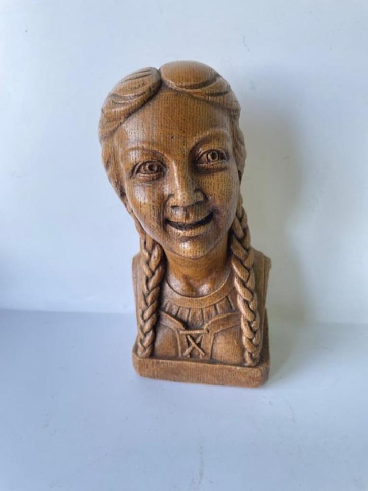 Antiek houten buste. Beeldje meisje met vlechtjes. Nele?, Antiek en Kunst, Kunst | Beelden en Houtsnijwerken, Ophalen