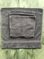 3x handdoeken 47x28, 1x handdoek 90x45 - 100% katoen - grijs, Ophalen, Nieuw, Grijs, Handdoek