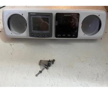 Navpod GP241 12 inch 4 instrumenten goede staat beschikbaar voor biedingen