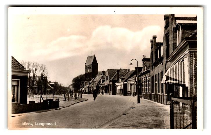 Stiens, Langebuurt, Verzamelen, Ansichtkaarten | Nederland, Gelopen, Friesland, 1940 tot 1960, Verzenden