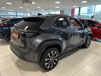 Toyota Yaris Cross 1.5 Hybrid 115 Dynamic NIEUW! Direct leve, Auto's, Toyota, Stof, Gebruikt, Euro 6, 1165 kg