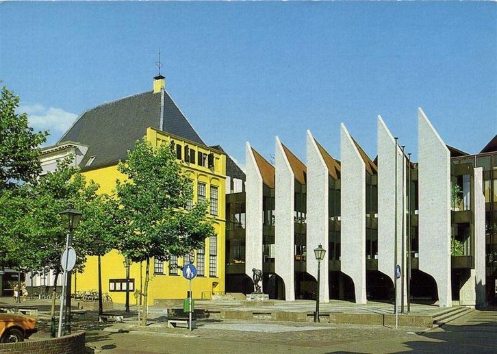 Zwolle, Stadhuis Zwolle met Oude Raadhuis - ongelopen, Verzamelen, Ansichtkaarten | Nederland, Ongelopen, Overijssel, Voor 1920