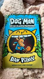 Dav Pilkey - Dog Man en de vlooienkoning, Boeken, Ophalen of Verzenden, Zo goed als nieuw, Dav Pilkey