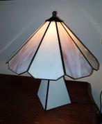 Tiffany tafellamp vintage met de kleuren wit & roze ZGAN, Ophalen, Glas, Zo goed als nieuw, Minder dan 50 cm