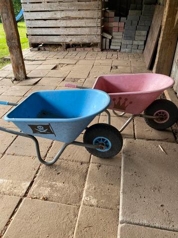 Kinder kruiwagen beschikbaar voor biedingen