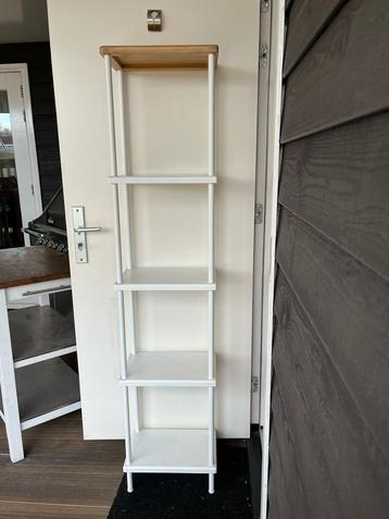 witte stelling kast