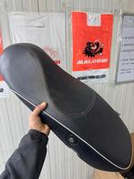 Vespa Sprint/Primavera Zadel Zwart/Witte Bies - Gebruikt, Motoren, Onderdelen | Harley-Davidson, Ophalen of Verzenden, Gebruikt