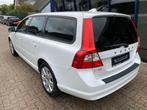 Volvo V70 2.5T Momentum LEER / PDC / YOUNGTIMER, Voorwielaandrijving, Gebruikt, Zwart, Handgeschakeld