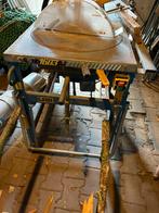 Bouwcirkelzaagtafel met afzuiging plus slangen, Doe-het-zelf en Verbouw, Gereedschap | Zaagmachines, Ophalen, Cirkelzaag, 70 mm of meer