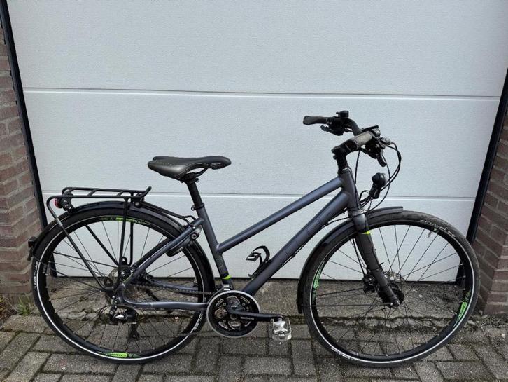 Cube Touring Pro damesfiets | schijfremmen | topstaat! D44, Fietsen en Brommers, Fietsen | Dames | Damesfietsen, Zo goed als nieuw
