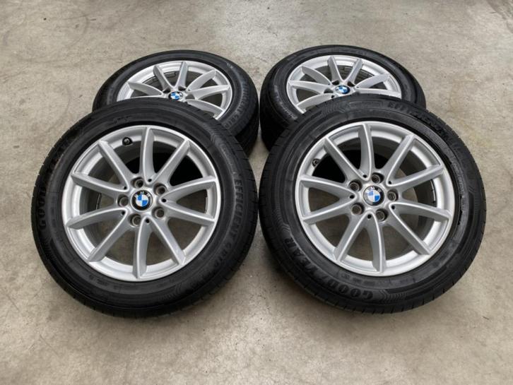 16 inch originele velgen + zomerbanden BMW 2 serie F45 F46, Auto-onderdelen, Banden en Velgen, Banden en Velgen, Zomerbanden, 16 inch