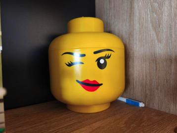 Lego hoofd  beschikbaar voor biedingen
