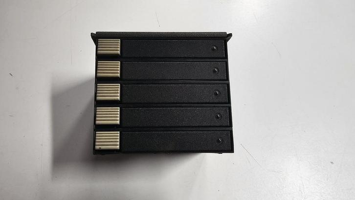 Cassatte opberg unit Opel GM 90120906, Auto diversen, Autoradio's, Gebruikt, Ophalen of Verzenden