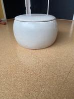 Vinted witte retro poef, Ophalen, Gebruikt, Rond, Minder dan 50 cm