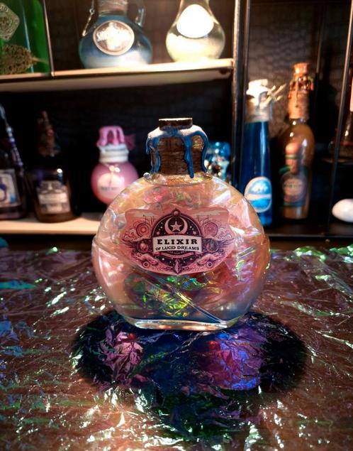 Decoratieve Elixir of Lucid Dreams potion bottle, Hobby en Vrije tijd, Kostuums, Theaterbenodigdheden en LARP, Nieuw, Toneelattributen of Onderdelen