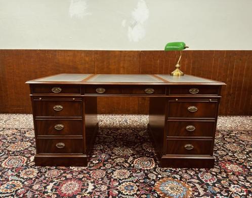 Klassiek Engels Heldense Bureau, Antiek en Kunst, Antiek | Kantoor en Zakelijk, Ophalen