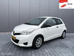 Toyota Yaris 1.0 VVT-i Comfort - Airco, Euro 5, Gebruikt, 750 kg, Wit