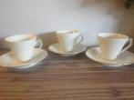 3 Kop en Schotels Gebroken Wit met Zilveren Rand, Gebruikt, Ophalen of Verzenden, Effen, Kop(pen) en/of Schotel(s)
