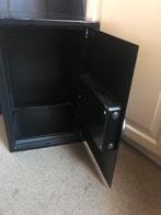 Brandkast zwart, Huis en Inrichting, Kasten | Roldeurkasten en Archiefkasten, Ophalen, Minder dan 50 cm, Zo goed als nieuw, Minder dan 100 cm