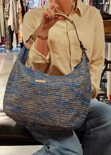 Nieuwe damestas.
Merk Bulaggi. beschikbaar voor biedingen