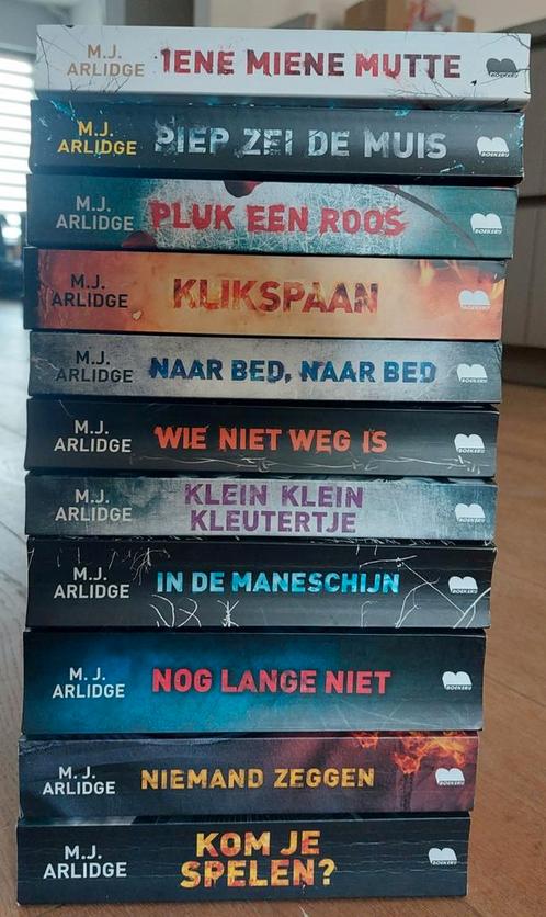 Boeken, Thrillers, MJ Arlidge, Boeken, Thrillers, Zo goed als nieuw, Nederland, Ophalen of Verzenden