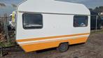 Lege caravan te koop €500 zonder interieur leuk project, Caravans en Kamperen, Chateau, Rondzit, Particulier, Tot en met 4