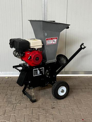 Lumag HC-1500 hakselaar versnipperaar. 15PK beschikbaar voor biedingen