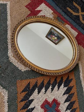 Antieke franse spiegel beschikbaar voor biedingen