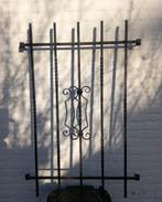 Raam sierwerk, Ophalen