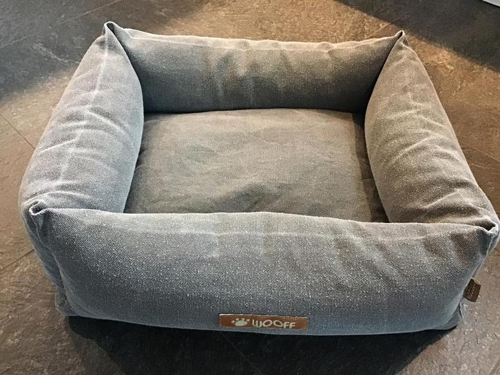 Wooff hondenmand cocoon, Dieren en Toebehoren, Hondenmanden, Gebruikt, Polyester, Ophalen