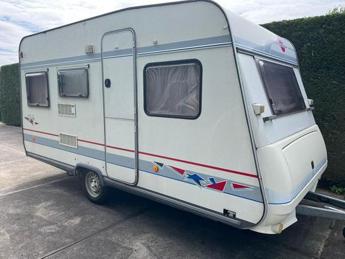 Caravan Burstner type 3961 bouwjaar 1996 - zeer compleet, Caravans en Kamperen, Caravans, Particulier, tot en met 4, 750 - 1000 kg