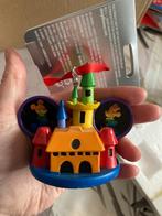 Disney Mickey x Minnie Rainbow Castle ornament - Nieuw, Nieuw, Mickey Mouse, Ophalen of Verzenden, Beeldje of Figuurtje