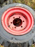 Oude hooiwagen wielen, Ophalen