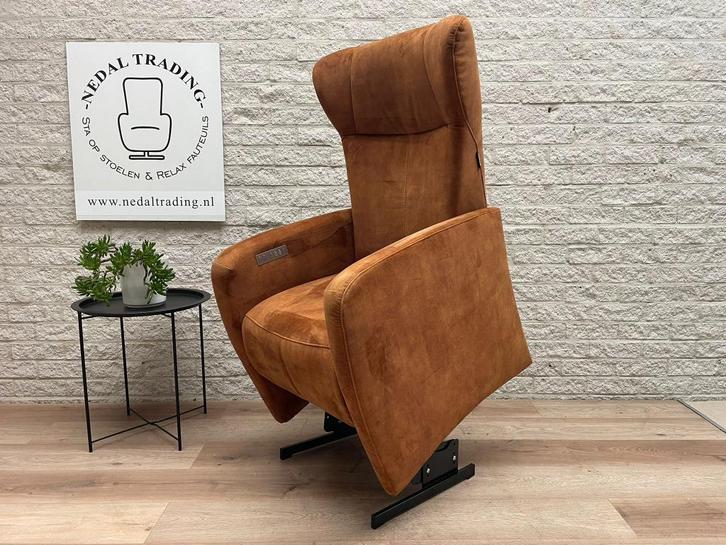 Nieuwstaat Prominent Sorisso sta op stoel relaxfauteuil ACCU, Huis en Inrichting, Fauteuils, Zo goed als nieuw, Leer, 50 tot 75 cm