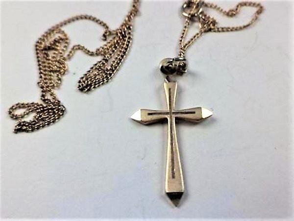 Mooi zilveren kruisje hangertje, met ketting (7932-4), Antiek en Kunst, Antiek | Religie, Ophalen