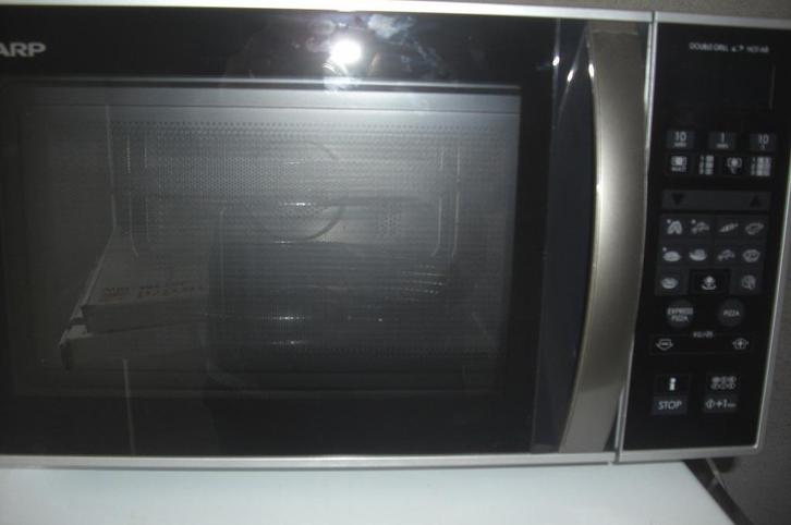 sharp combimagnetron, Witgoed en Apparatuur, Magnetrons, Zo goed als nieuw, Crisp, Grill, Hete lucht, Oven, Draaiplateau, Ophalen