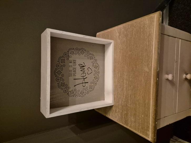 3d wanddecoratie met tekst en verlichtĺng, Huis en Inrichting, Woonaccessoires | Lijsten, Zo goed als nieuw, Minder dan 50 cm